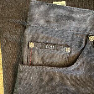 HUGO BOSS Maine Jeans 38 Dark Selvedge Denim Hemmed Straight Leg